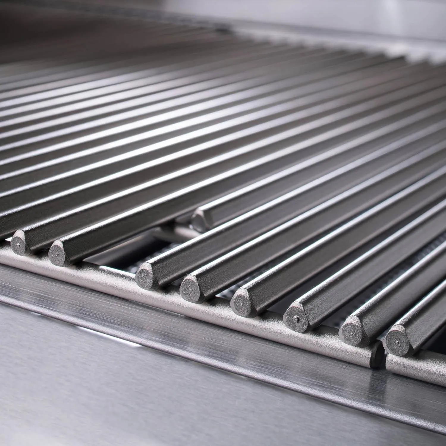 Blaze Premium LTE3 32" 4-Burner Propane Grill With Rear Infrared Burner & Grill Lights