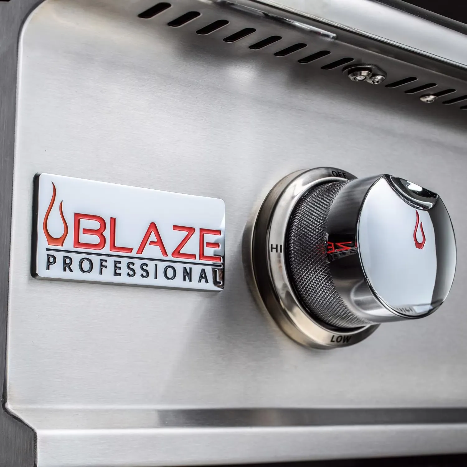 Blaze Premium LTE3 32" 4-Burner Propane Grill With Rear Infrared Burner & Grill Lights