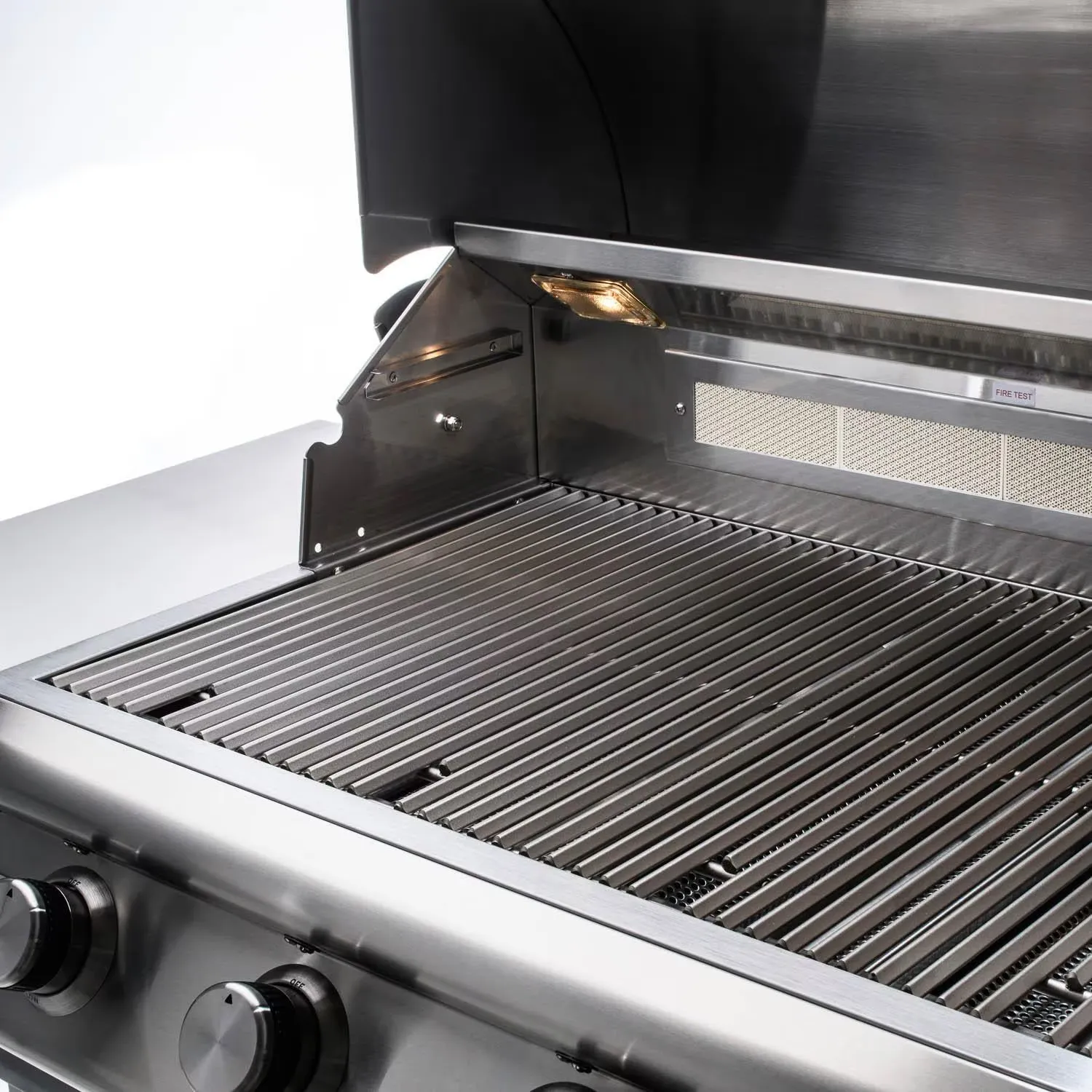 Blaze Premium LTE3 32" 4-Burner Propane Grill With Rear Infrared Burner & Grill Lights