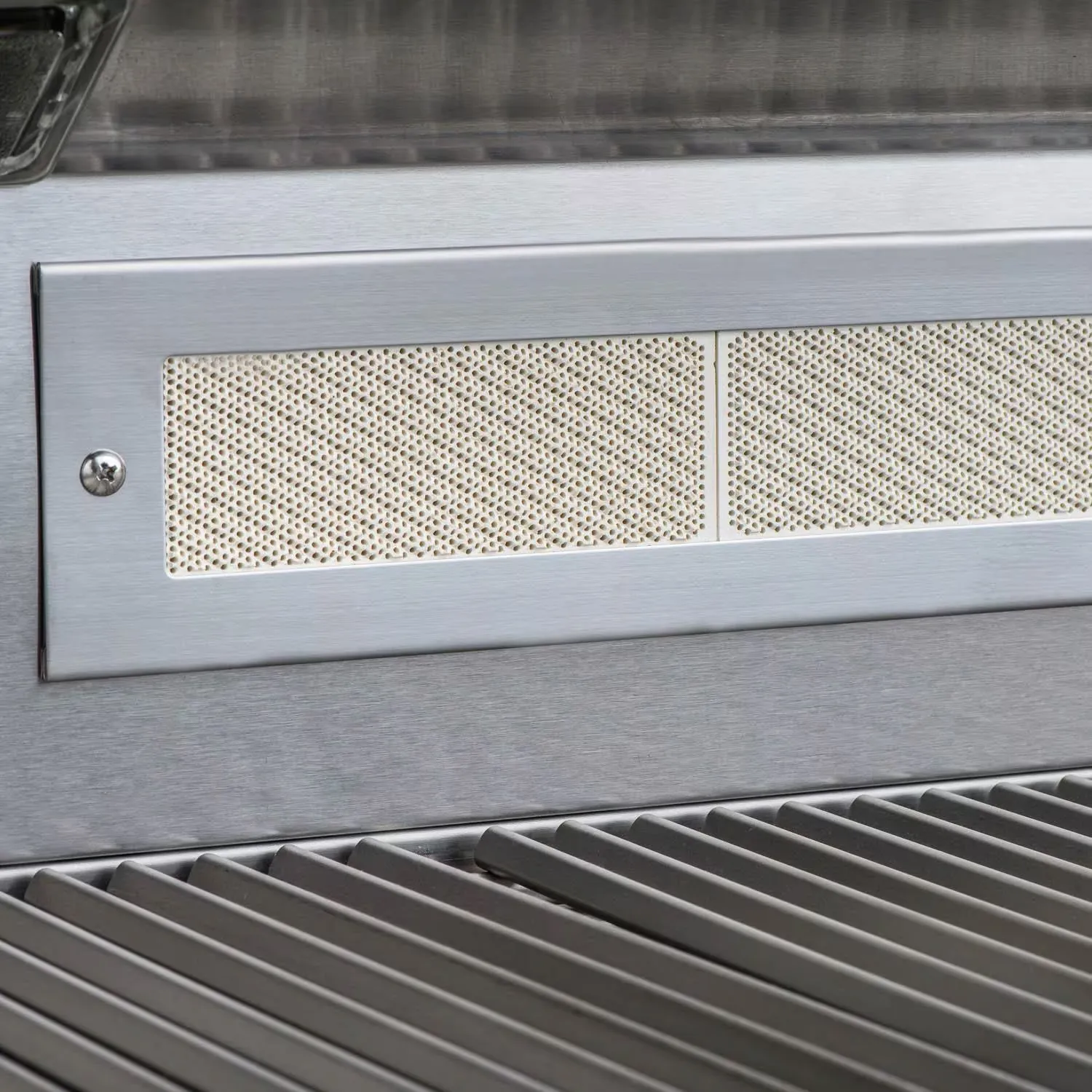 Blaze Premium LTE3 40" 5-Burner Natural Gas Grill with Rear Infrared Burner & Grill Lights