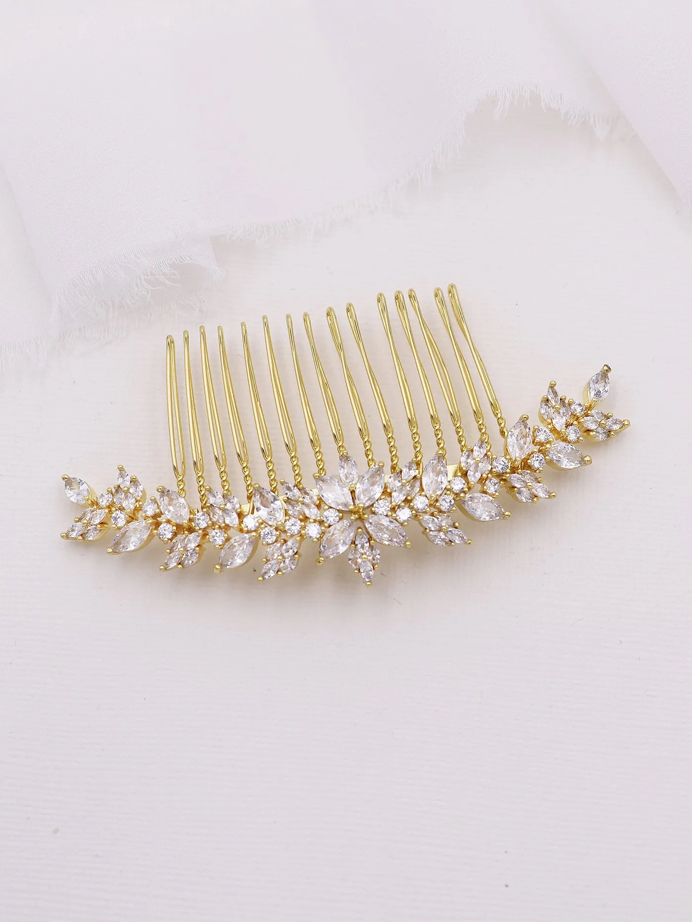 Camilla CZ Comb